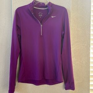 NIKE women’s quarter zip